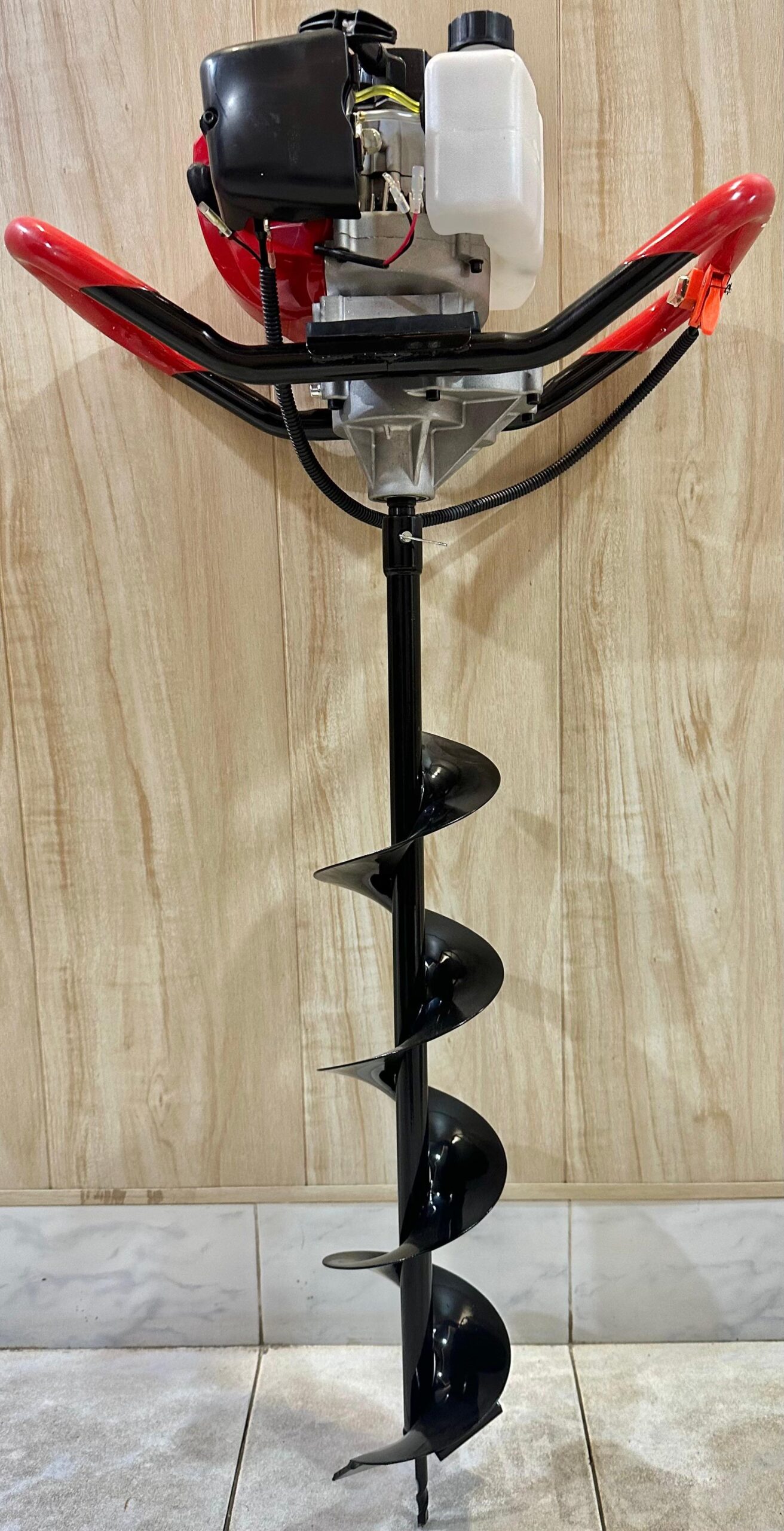 HED Earth Auger 63cc With 2 Auger Bit Free - Image 8